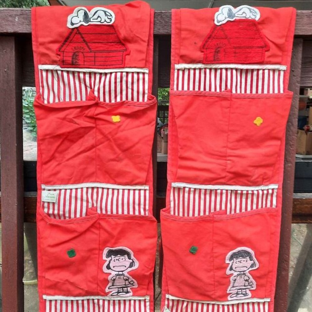 Set of 2 Vintage Snoopy/Peanuts Shoe Organizers